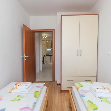 Angy Apartment *